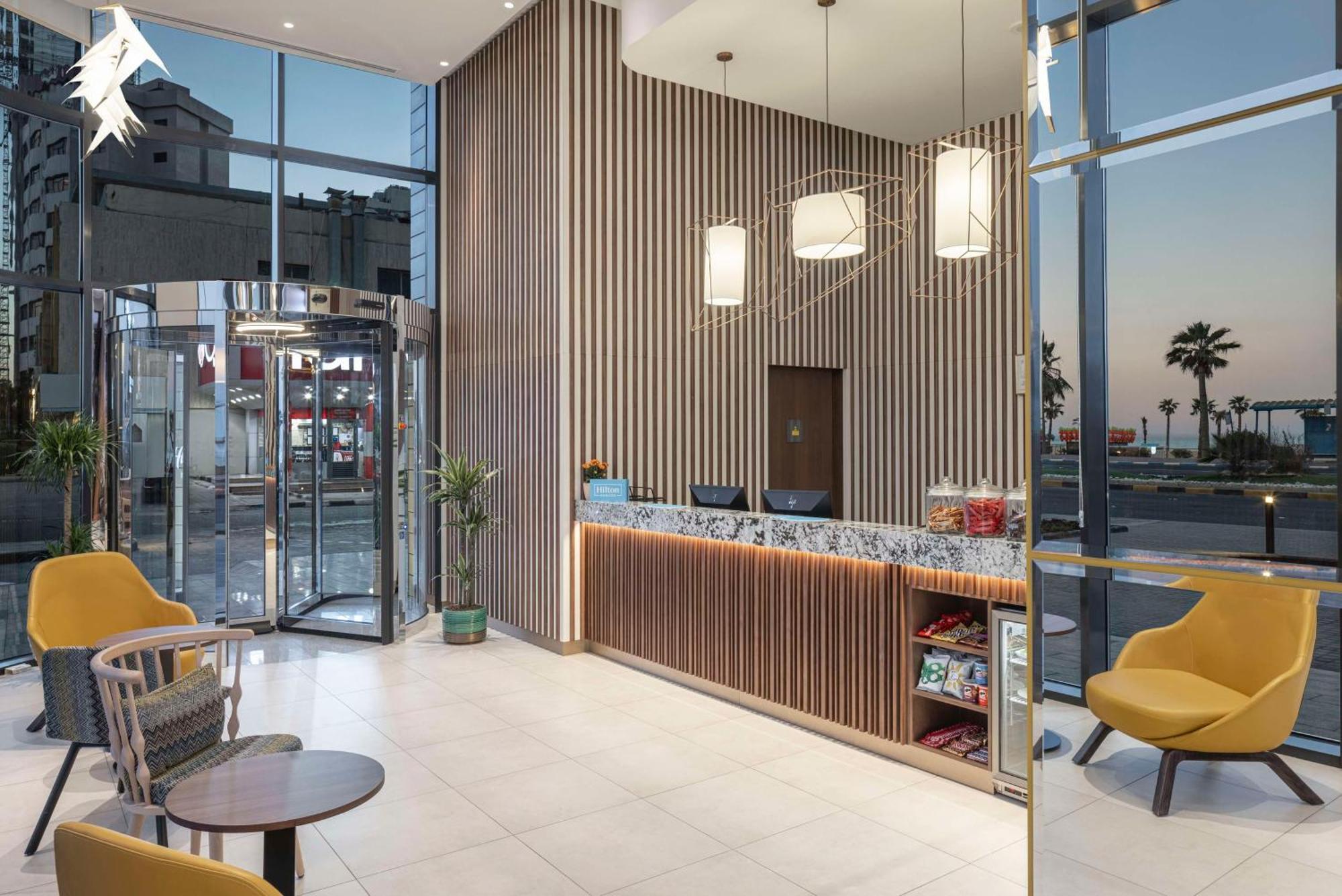 Hampton By Hilton Kuwait Salmiya Hotel Kuwait City Exterior photo