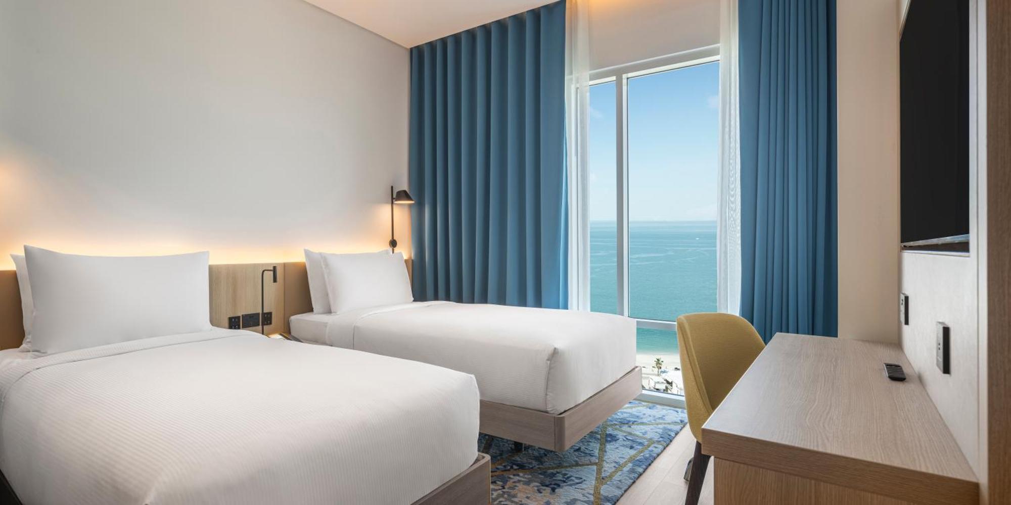 Hampton By Hilton Kuwait Salmiya Hotel Kuwait City Exterior photo
